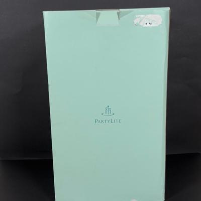 LOT 272: PartyLite Musical Christmas Tealight Candle Holder Glowing Tree w/Magnetic Ornaments