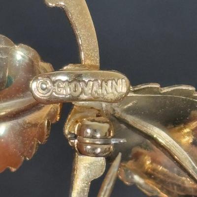 LOT 274: Jewelry Case and Brooch Collection