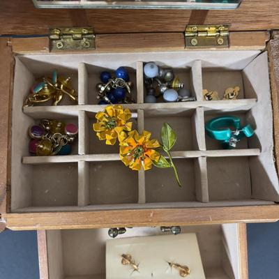 LOT 275: Fashion Jewelry: Earrings/Brooches/Bracelets & Wooden Jewelry Box