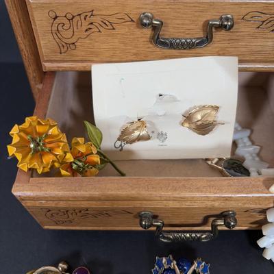 LOT 275: Fashion Jewelry: Earrings/Brooches/Bracelets & Wooden Jewelry Box