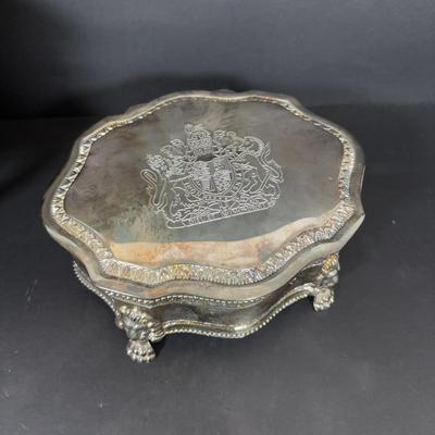 LOT 276: Waterford Crystal Vanity Bow: Powder/Trinket, Vintage Godinger Silver-Plated Trinket Box, Royal Europe Bud Vase, International...