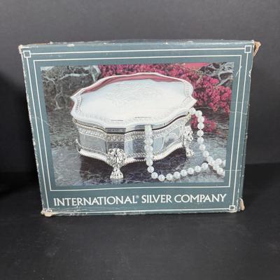 LOT 276: Waterford Crystal Vanity Bow: Powder/Trinket, Vintage Godinger Silver-Plated Trinket Box, Royal Europe Bud Vase, International...