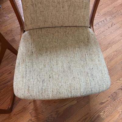 LOT 278: Mid-Century Modern Danish Teak Table and 6 Chairs