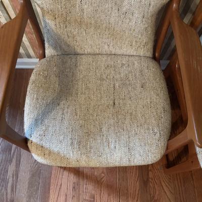 LOT 278: Mid-Century Modern Danish Teak Table and 6 Chairs