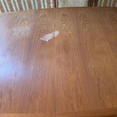 LOT 278: Mid-Century Modern Danish Teak Table and 6 Chairs