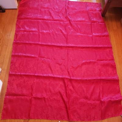 Tablecloths, Pier One Table Runner, Lenox Linens, Doilies & More (PB-KD)