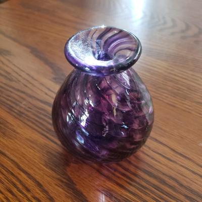 Hand Blown Glass Paperweights, Vases and More (GB-KD)