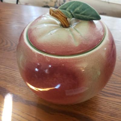 McCoy Ceramic Apple Cookie Jar & Pioneer Woman Sifter (GB-KD)