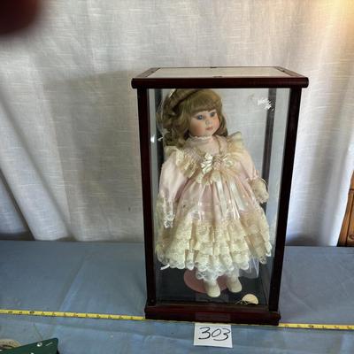 Pretty Dolly