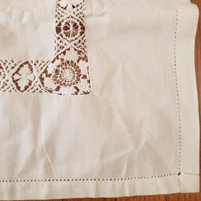 Embroidered Napkins, Tea Towels, Pillow Cases and Table Cloths (GB-KD)
