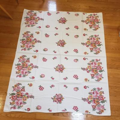 Embroidered Napkins, Tea Towels, Pillow Cases and Table Cloths (GB-KD)
