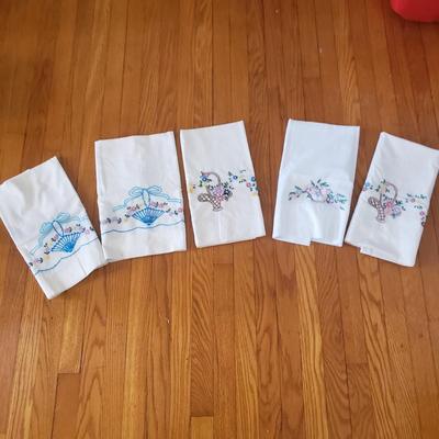 Embroidered Napkins, Tea Towels, Pillow Cases and Table Cloths (GB-KD)