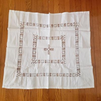 Embroidered Napkins, Tea Towels, Pillow Cases and Table Cloths (GB-KD)