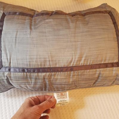 Twelve Decorative Pillows (GB-KD)