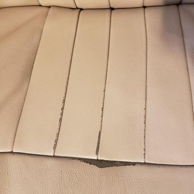 Stressless Leather Recliner W/Ottoman (GB-KD)