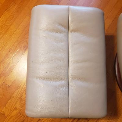 Stressless Leather Recliner W/Ottoman (GB-KD)