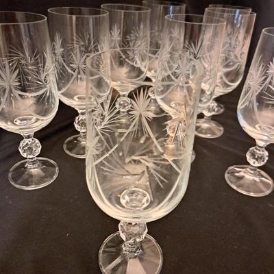 Set of Cut Glass Star Pattern Goblets (LR-SD)
