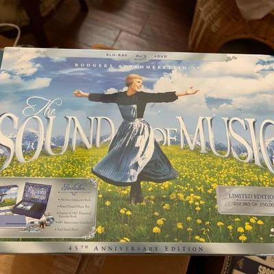 DVD blue ray set NEW 