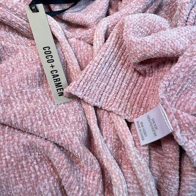 Coco + Carmen Soft Pink hoodie pullover