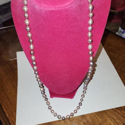 Lavender cultured freshwater pearl necklace