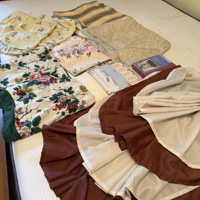 Variety of Floral Valances & More (PB-HS)