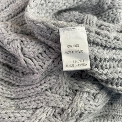 Coco + Carmen Grey pullover