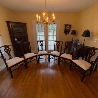 337 Henkel Harris Mahogany Chippendale Dining Chairs
