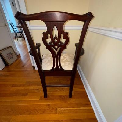337 Henkel Harris Mahogany Chippendale Dining Chairs