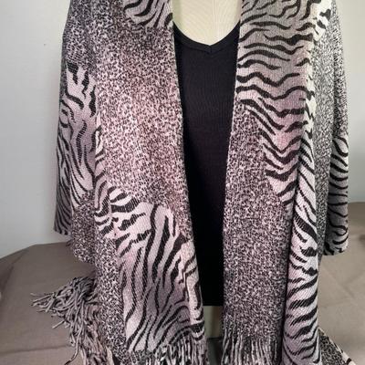 Coco + Carmen fringe wrap
