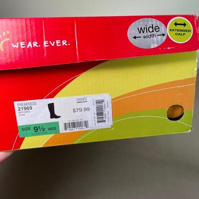 Tall brown boots size 9.5 wide NIB