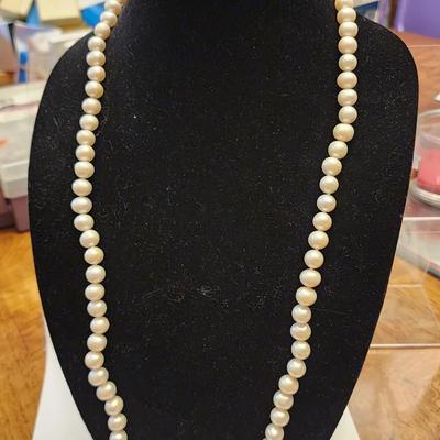 30 inch freshwater cultured pearl white necklace