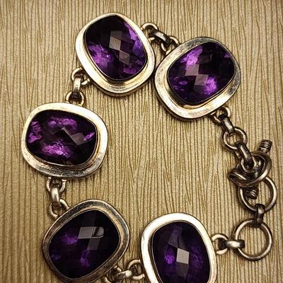 Small bracelet purple stones.