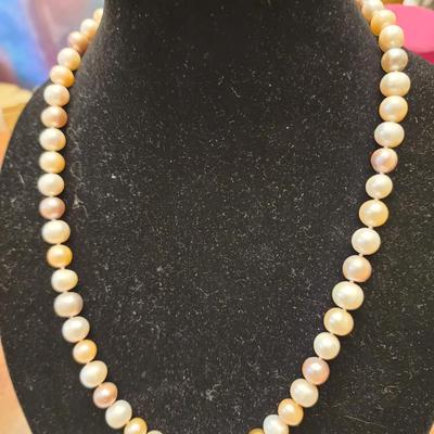 Multi colored cultured pearl necklace
