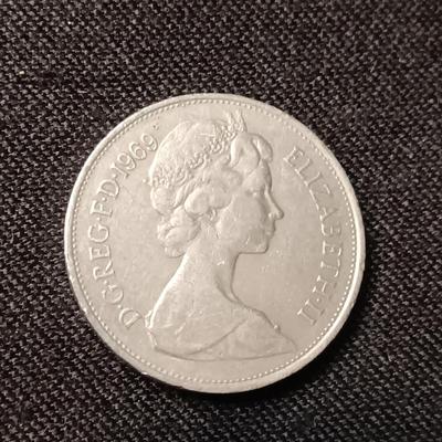 TWO 1969 D-G-REG-F-D ELIZABETH II 10 NEW PENCE