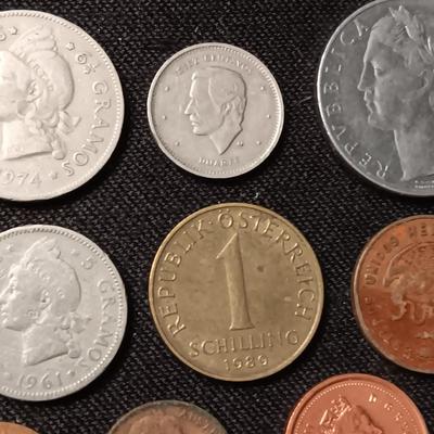 A GROUP OF FOREIGN COINS