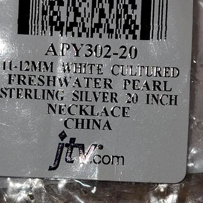 White cultured pearl necklace