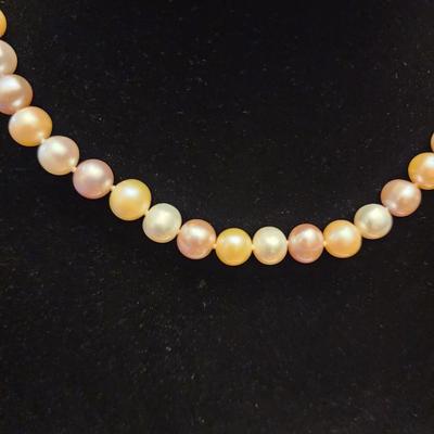 Multi colored cultured pearl necklace