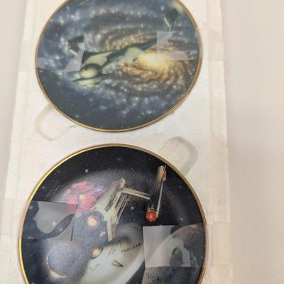 Klingon Battle Cruiser Star Trek Starships & U.S.S. Enterprise NCC-1701 Mini Plate Collection