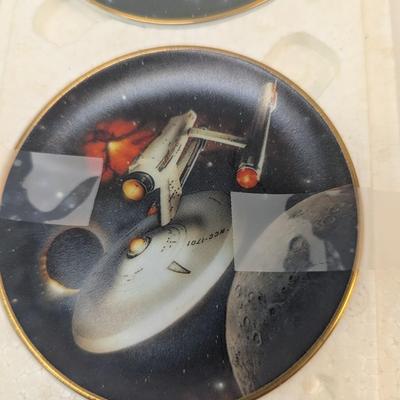 Klingon Battle Cruiser Star Trek Starships & U.S.S. Enterprise NCC-1701 Mini Plate Collection
