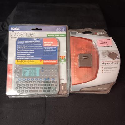 NEW ROYAL ELECTRONIC ORGANIZER AND NEW 4-PORT HUB
