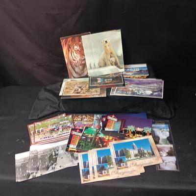 AN ASSORTMENT OF BLANK POSTCARDS