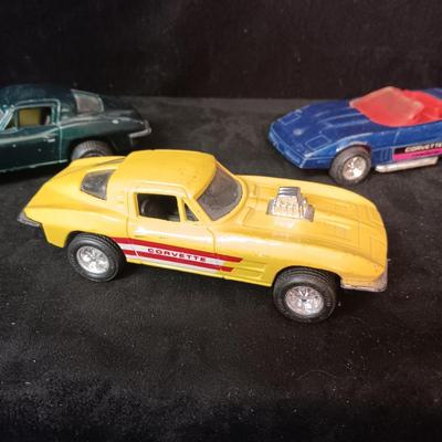 3 TOOTSIETOY 5" TOY CARS