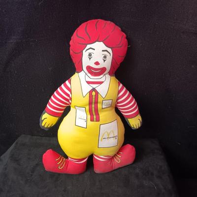 12" PLUSH RONALD MCDONALD AND SEVERAL HAPPY MEAL FIGURES