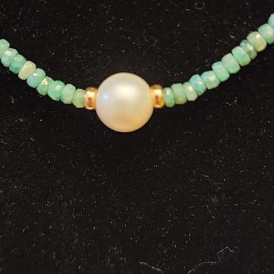 Cultured pearl pendant necklace with green beaded chain
