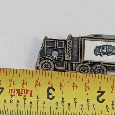 1961 USA Imperial Stainless Knife & USA Colonial "Keep On Truckin'" Pocket Knife & Bottle Opener