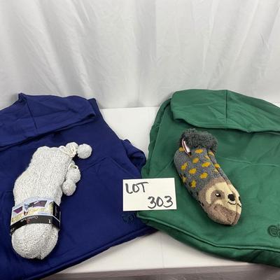 Lot H 303 New The Comfy Original Blanket. Sweatshirts Two Pairs of Slipper Socks