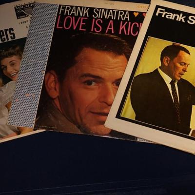 TWO CLASSICS ARTISTS OF THE 50'S FRANK SINATRA, ANDREW SISTERS