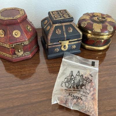 3 Kings wood boxes