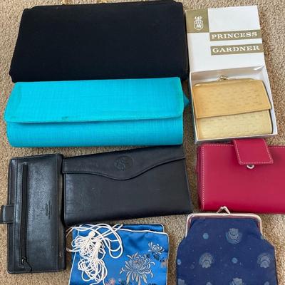 Ladies Wallets