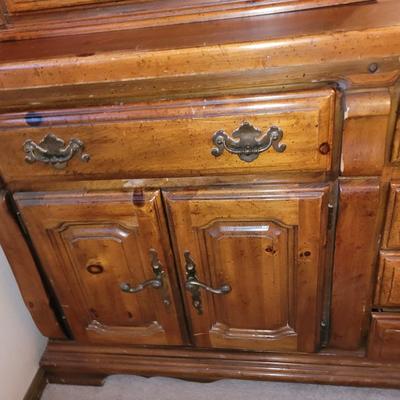 Mid century modern 2 piece dresser with mirror